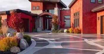 bizzywebai_Close-up_of_a_concrete_pump_chute_pouring_fresh_conc_43ca673d-e173-4d11-8c21-0d81f7012901 5-1